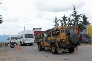 suriye-sinirinda-olu-bolge-incelemesi-7186413_4354_m