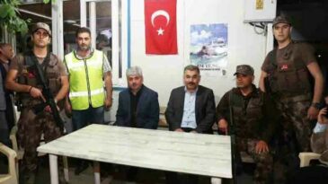 Vali Doğan Trafik Kontrol Noktasını Ziyaret Etti