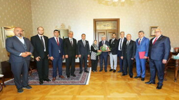 Vali Doğan’a,  Muhtarlar Günü Ziyareti