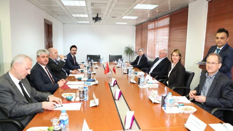 Vali Doğan ABD’li Heyetle Görüştü