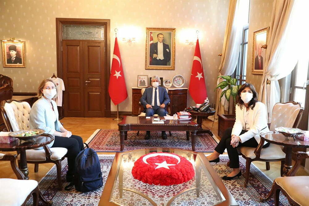 Vali Doğan Sabancı Vakfı’nı Kabul Etti