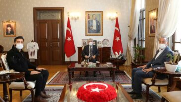 Vali Doğan, Şehit Ailesini Makamında Ağırladı