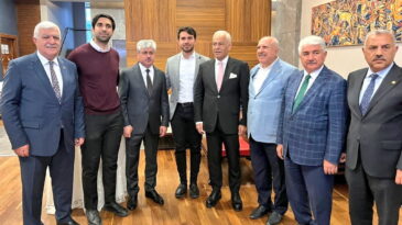 Vali Doğan, Onuruna Düzenlenen Programa Katıldı