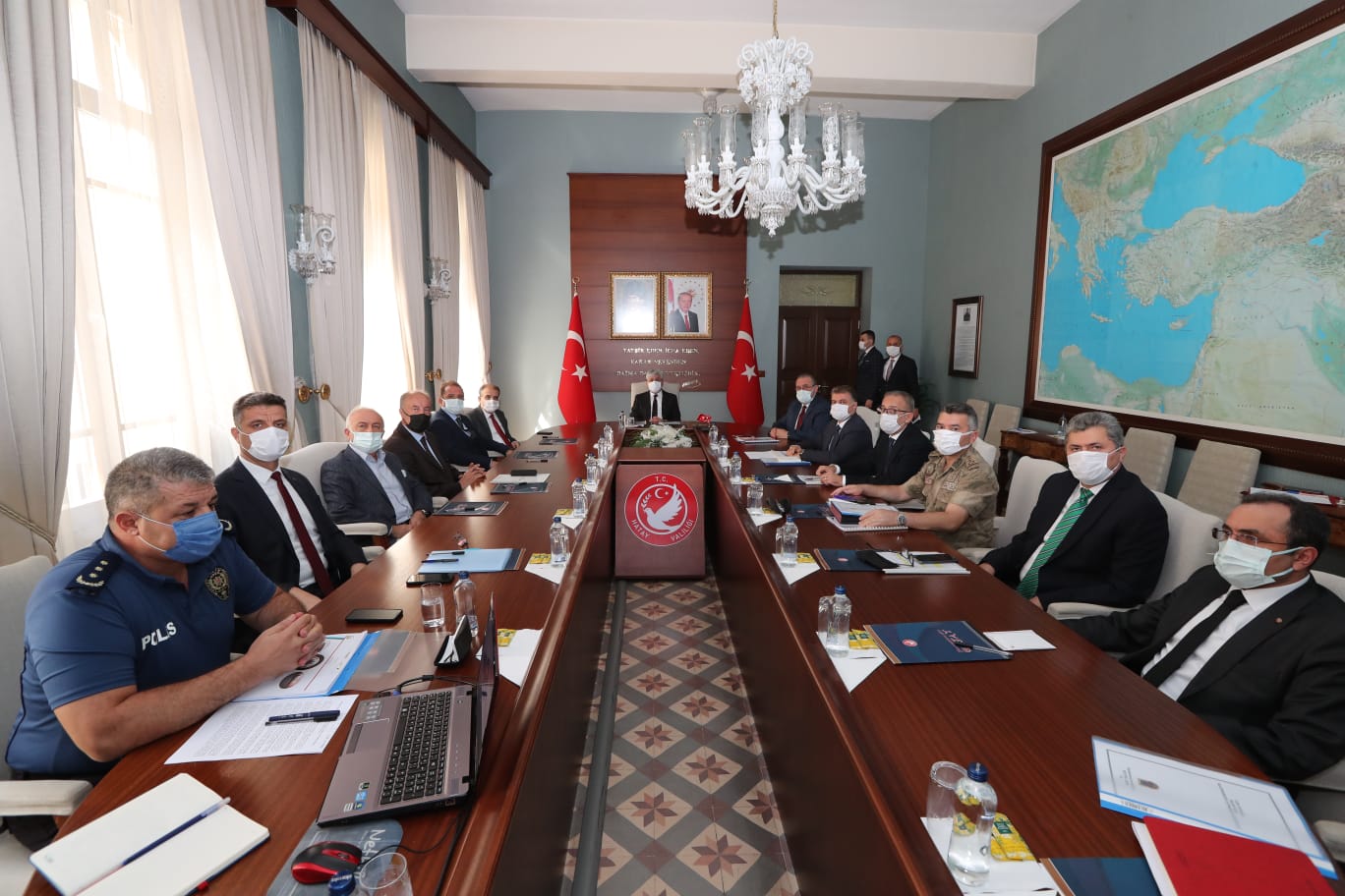 Vali Doğan Başkanlığında, Üniversite Güvenlik ve Koordinasyon Toplantısı Yapıldı