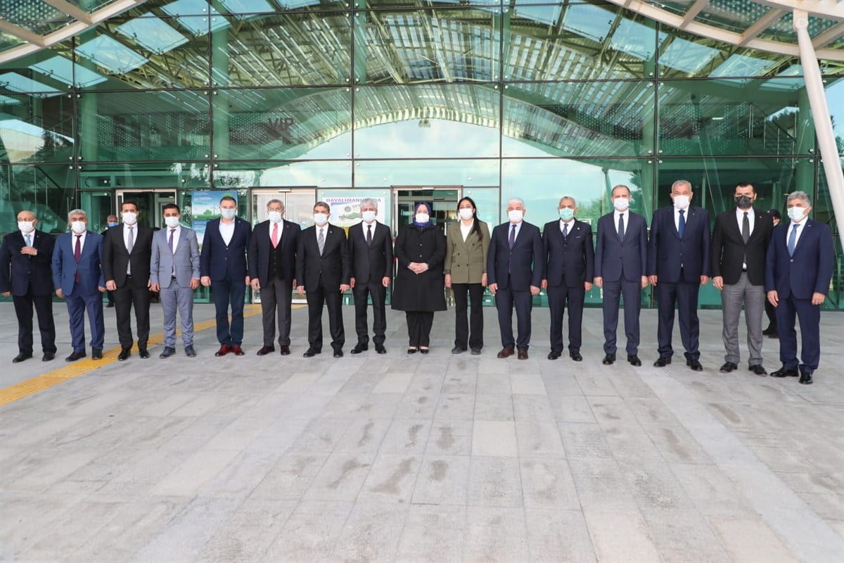 Bakan Zehra Zümrüt Selçuk Hatay’da