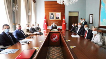 Vali Doğan Covid-19 Tedbirlerine Yönelik Toplantı Yaptı