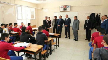 Vali Doğan Geçici Eğitim Merkezini İnceledi