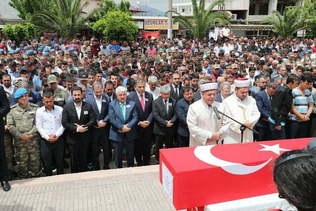 Hassa Şehit Evladını Uğurladı