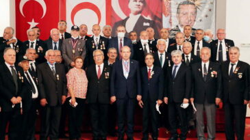 Vali Doğan ve KKTC Cumhurbaşkanı Tatar Kıbrıs Gazileriyle Bir Araya Geldi