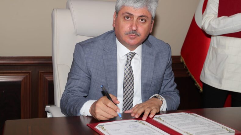 Vali Doğan Recep Atakaş ile Protokol İmzaladı