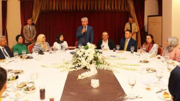 Vali Doğan, Huzurevinde Kalan Büyüklerimiz ile İftarda Buluştu