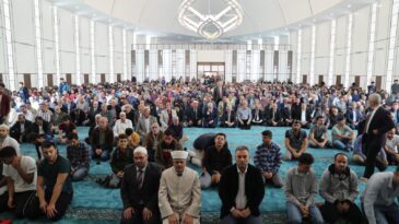 Vali Doğan Camii Açılışını Yaptı