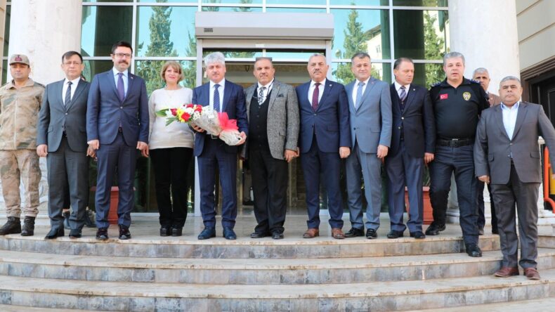 Vali Doğan, Reyhanlı Ticaret ve Sanayi Odası Meclis Toplantısına Katıldı