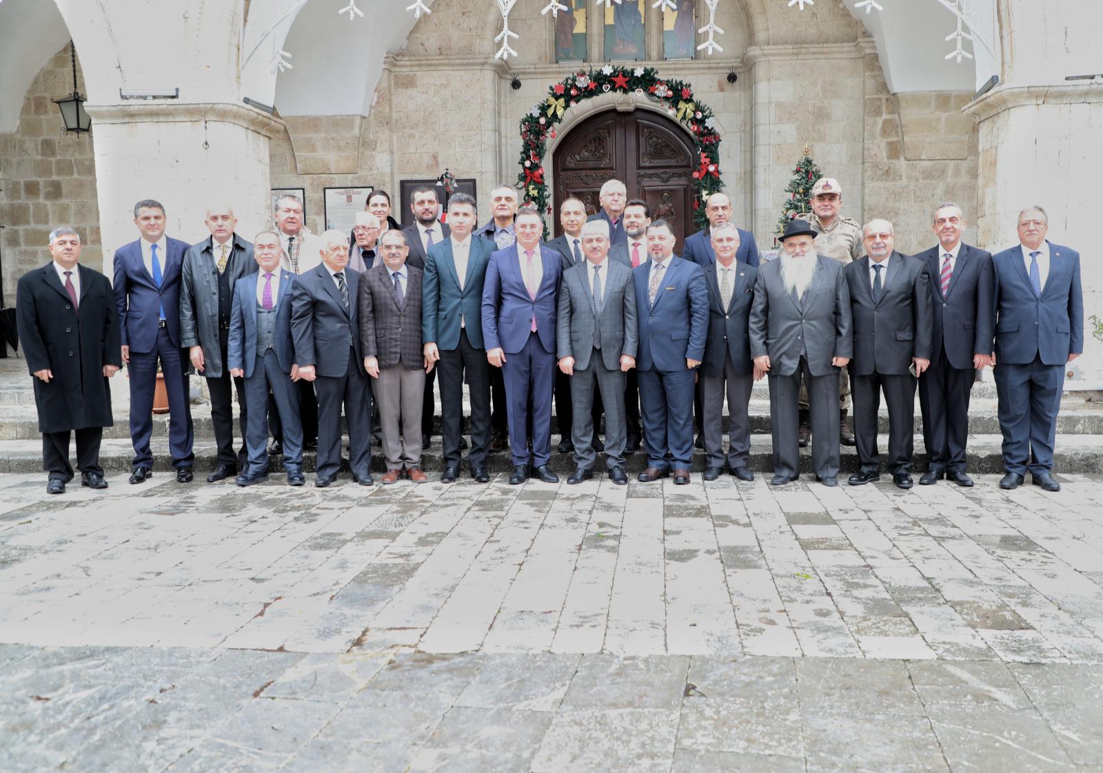 Vali Doğan Noel Bayramı’nı Kutladı
