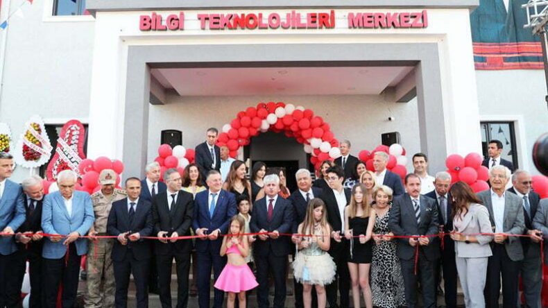 Nejla Üysen Bilgi Teknolojileri Merkezinin Açılış Töreni