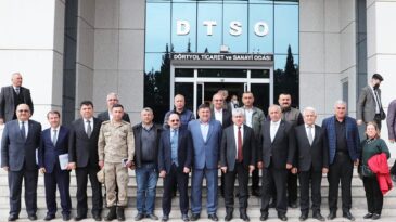 Vali Doğan, Dörtyol ve Erzin İlçesinde Mahalle Muhtarlarıyla Bir Araya Geldi