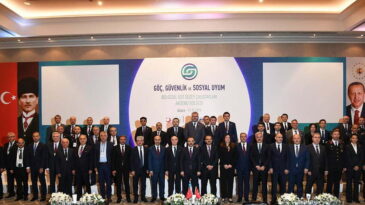 Vali Doğan Göç, Güvenlik ve Sosyal Uyum Çalıştayı’na Katıldı