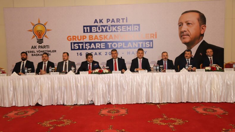 AK PARTİLİ 11 BÜYÜKŞEHİR BELEDİYE MECLİS BAŞKANINDAN<br>CHP’Lİ 11 BÜYÜKŞEHİR BELEDİYE BAŞKANINA HATAY’DAN CEVAP…