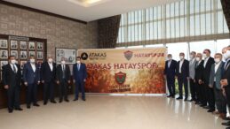 BORDO BEYAZLILAR ATAKAŞ HATAYSPOR ADI İLE MÜCADELE EDECEK