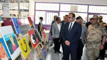 Reyhanlı Ortaokulu’nda resim sergisi ve kermes