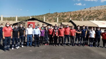 Sınır ötesi görev yapan  sağlık personeline moral ziyareti