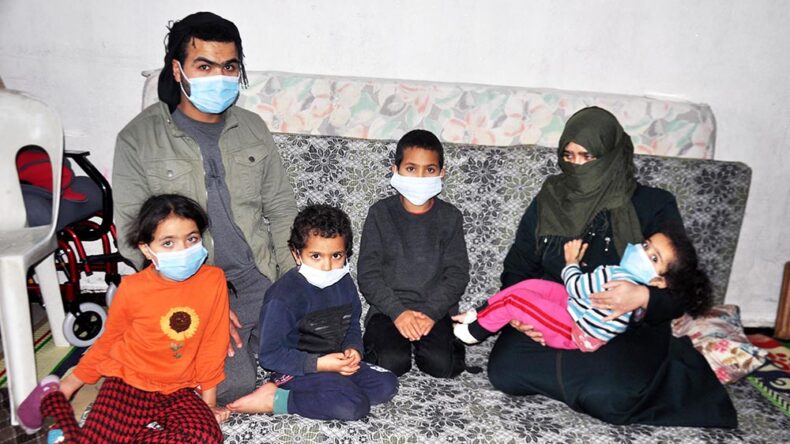 Suriyeli cam kemik kız Şirin’in ailesi hayırseverlerden yardım bekliyor