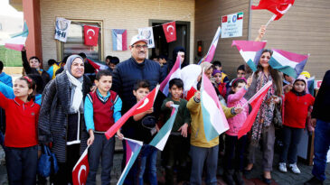 Kuveyt Kızılayı’ndan Reyhanlı Eğitim Köyü’ne ziyaret