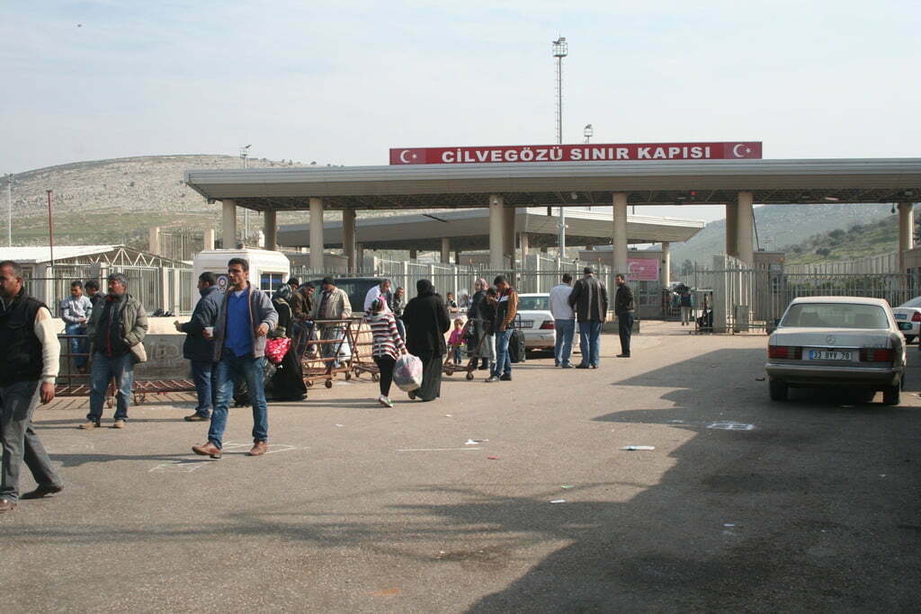 Cilvegözü Sınır Kapısı Ülkesine Dönmek İsteyenlere Açıldı