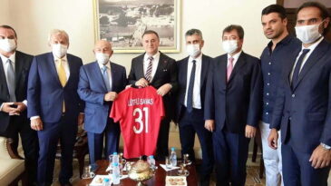 TFF Başkanı Özdemir, Başkan Savaş’ı kutladı