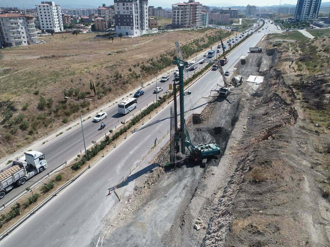 Hatay Büyükşehir’den Katlı Dönel Kavşak