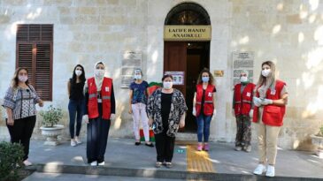 3 bin öğrenciye maske ve eğitim seti