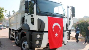 Reyhanlı Belediyesi’ne yeni araç