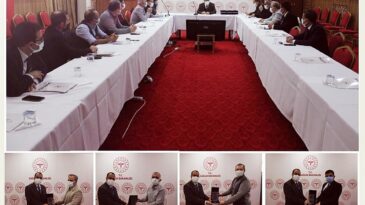 BEBEK DOSTU HASTANELERE PLAKET VERİLDİ