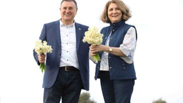 Başkan Savaş’tan çiçek üreticisine  “Sevgililer Günü” desteği