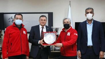 Başkan Lütfü Savaş kan bağışında bulundu