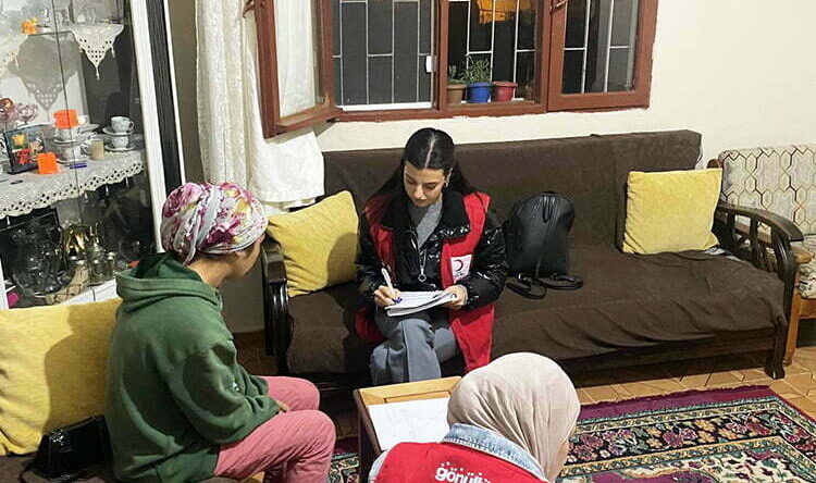 Kızılay’ın “Kılavuz Kaptan” Programı sürüyor