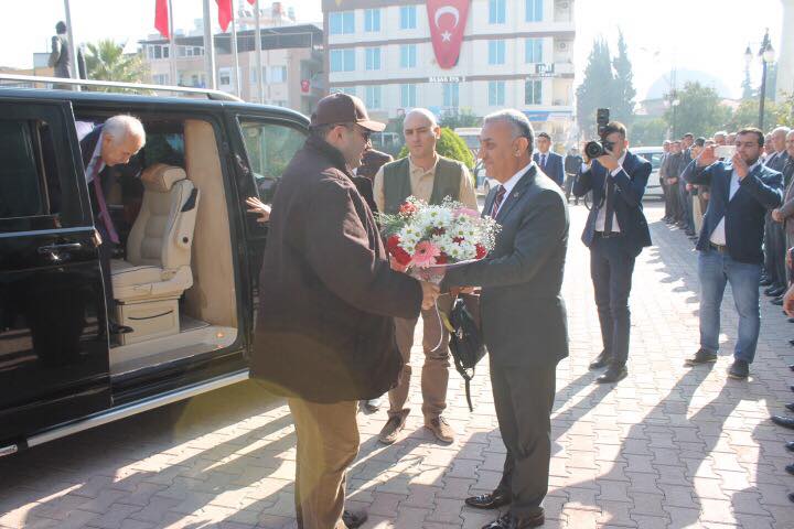 Suudi Prensi Abdulaziz Reyhanlı Belediyesini Ziyaret Etti