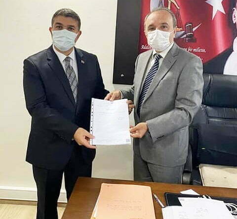 Adem Yeşildal mazbatasını aldı