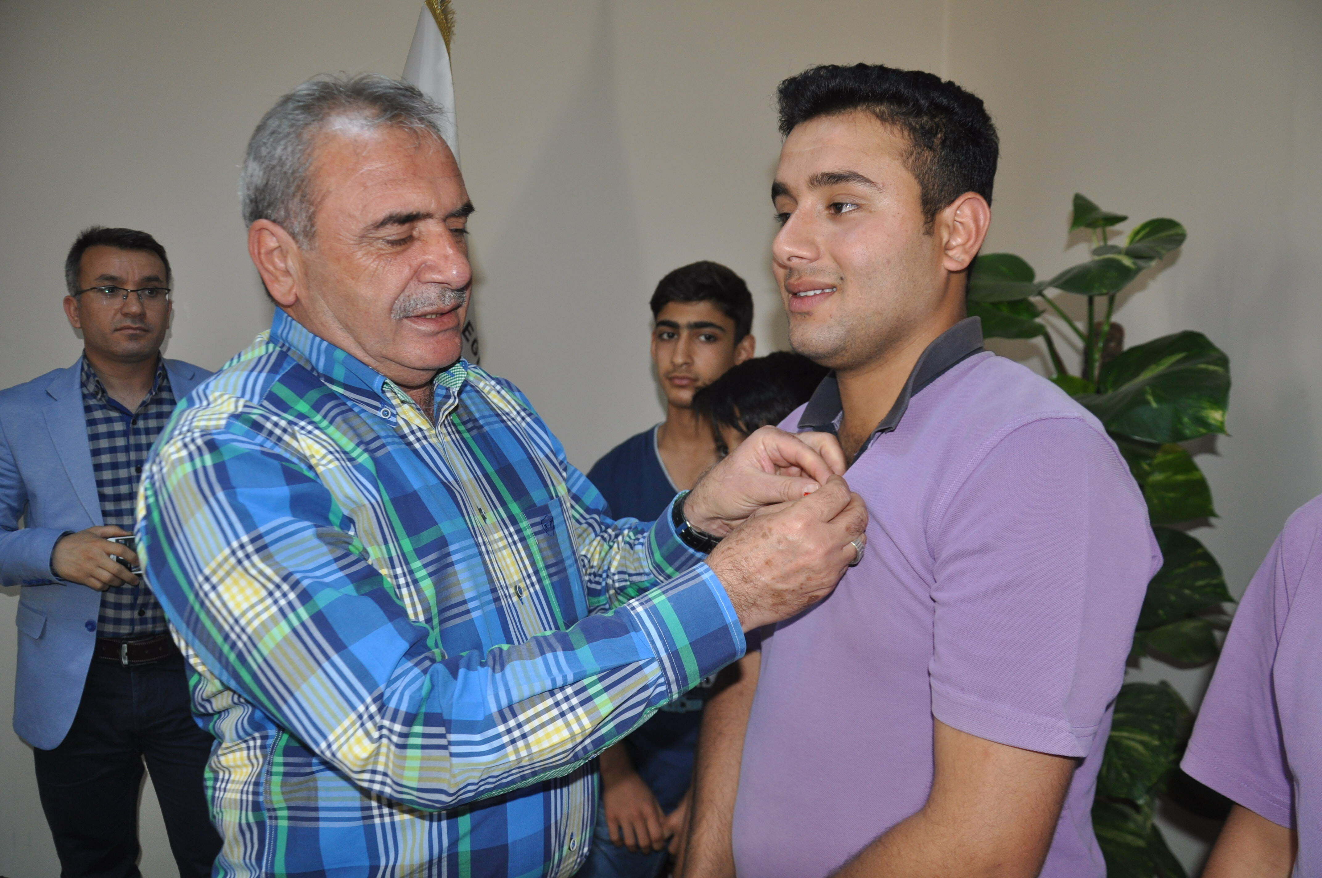 Reyhanlı’da başarılı öğrencilere ödül