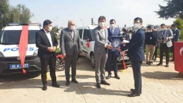 İŞ İNSANI VE ESNAFLARDAN İLÇE EMNİYET MÜDÜRLÜĞÜNE ARAÇ DESTEĞİ