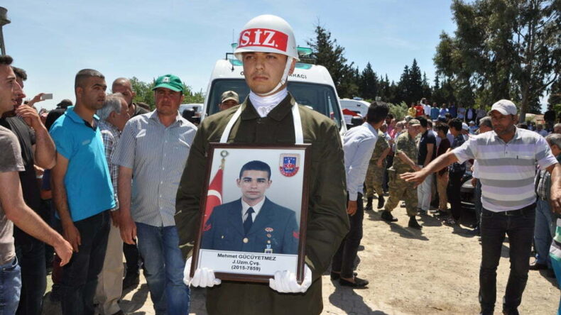 Hataylı şehit son yolculuğuna uğurlandı