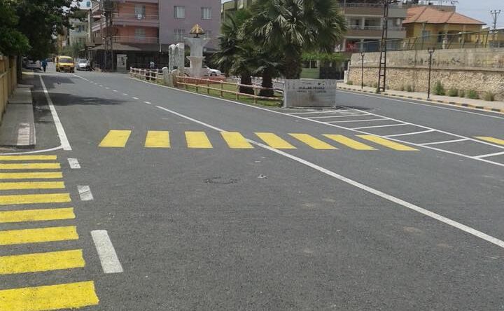 ASFALTLANAN YOLLARDA YOL ÇİZGİ ÇALIŞMASI YAPILDI