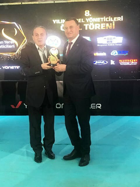 YILIN BELEDİYE BAŞKANI ÖDÜLÜ BAŞKAN SAVAŞ’IN