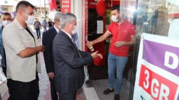 Vali Doğan Dörtyol’da Covid-19 Denetimi Yaptı