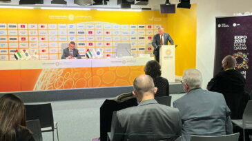 BAŞKAN SAVAŞ DUBAİ’DE EXPO 2021 HATAY’I TANITTI