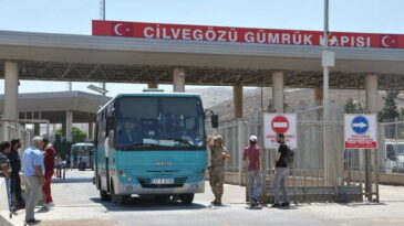 Suriyelilerin dönüşü sürüyor