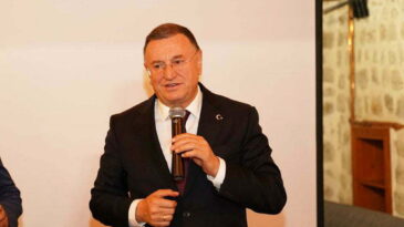 LÜTFÜ SAVAŞ: TÜRKİYE’NİN DEĞİŞİME İHTİYACI VAR, KAZANACAĞIZ