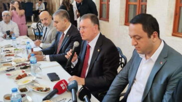 “HATAY HİZMET İSTİYOR!”