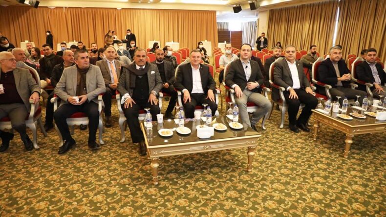 LÜTFÜ SAVAŞ GENÇ GİRİŞİMCİLERİN ORGANİZE ETTİĞİ PANELE KATILDI