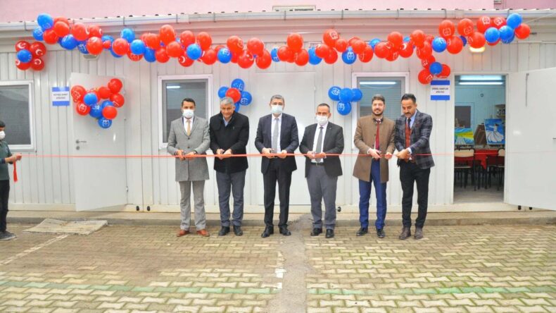 YATILI BÖLGE OKULU KÜTÜPHANESİ AÇILDI